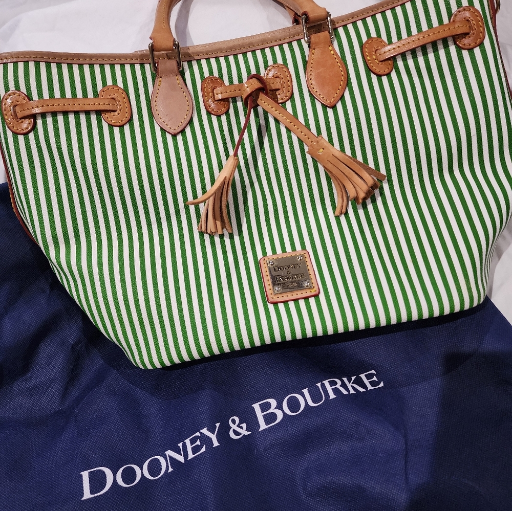 Dooney & Bourke Handbag